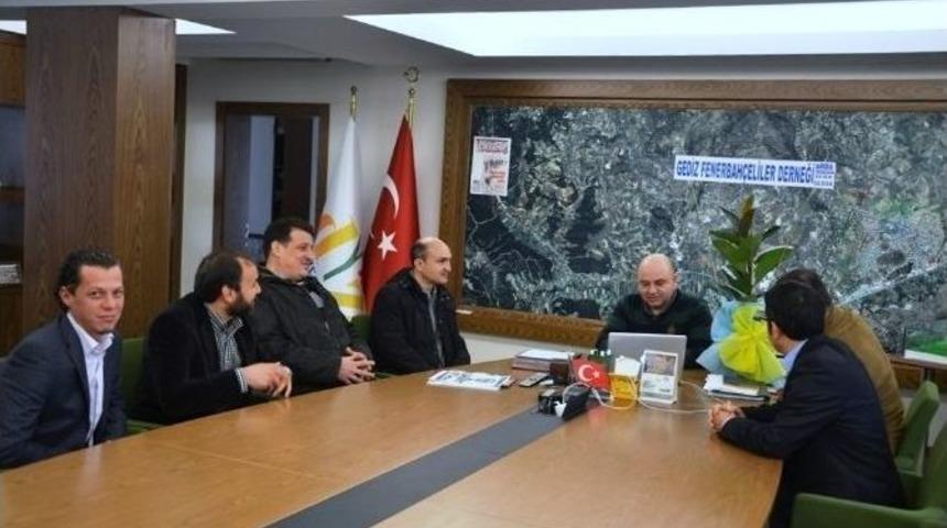 Gediz Fenerbah&ccedil;eliler Derneği Y&ouml;neticileri Başkan Saraoğlu&rsquo;nu Ziyaret Etti