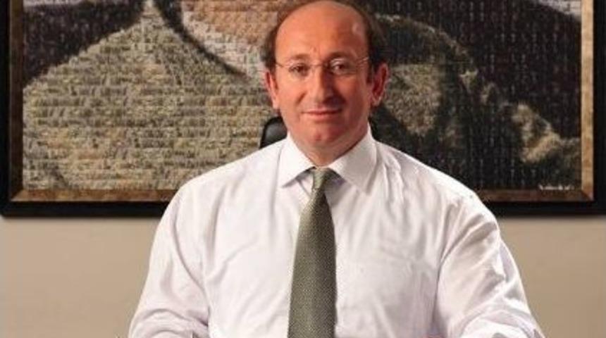 Atat&uuml;rk &Uuml;niversitesi A&ccedil;ık&ouml;ğretim Fak&uuml;ltesi Dekanı Prof. Dr. &Uuml;st&uuml;n &Ouml;zen T&uuml;rkiye Bilişim Derneği Erzurum Şube Başkanlığına Se&ccedil;ildi