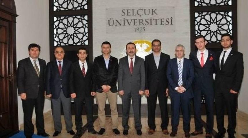 Şeref Diploması &Ouml;d&uuml;ll&uuml; Topluluktan Rekt&ouml;r G&ouml;kbel&rsquo;e Ziyaret
