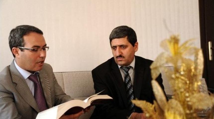 Kitap Sevgisiyle Görme Engelini Aştı