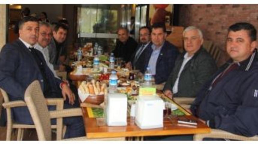 Başkan Kocadon, Esnafla Bir Araya Geldi