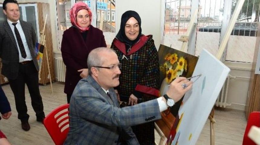 Hem Ziyaret Etti, Hem Resim Yaptı