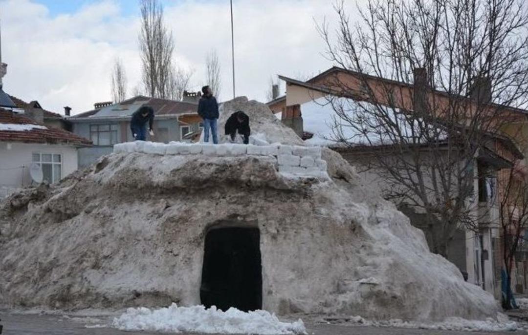 200 Ton Kardan Mağara Yaptılar