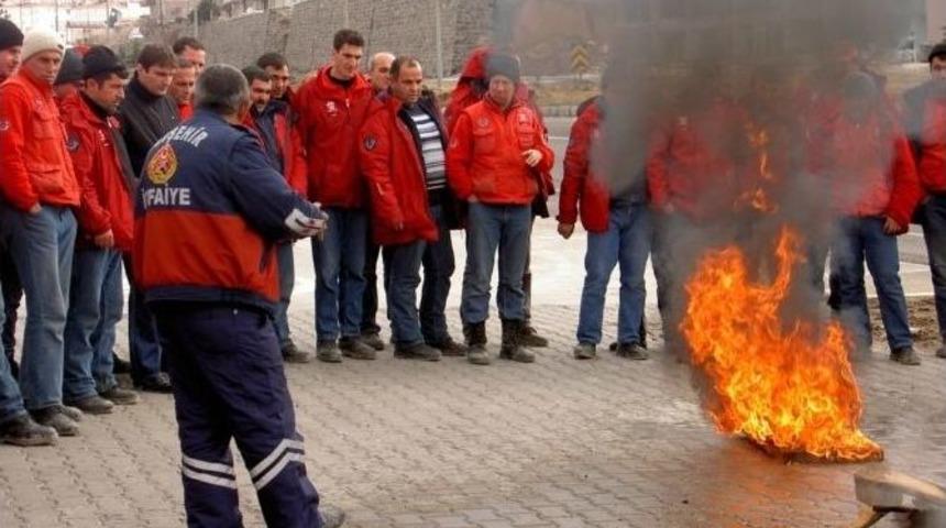 Nevşehir Belediyesi İtfaiyesi Ge&ccedil;en Yıl 93 Yangına M&uuml;dahale Etti