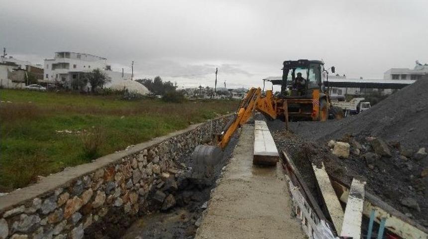 Bodrum&rsquo;da &Ccedil;alışmalar İl&ccedil;e Genelinde S&uuml;r&uuml;yor