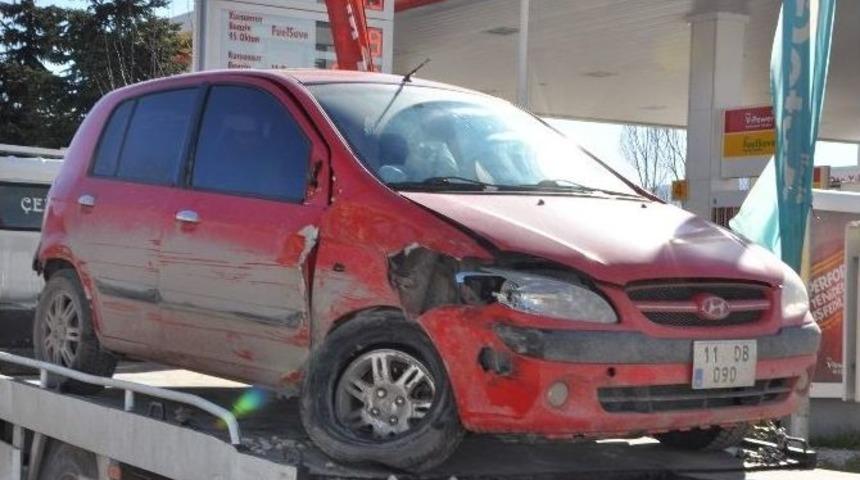 5 Araca &Ccedil;arptıktan Sonra Kayıplara Karıştı