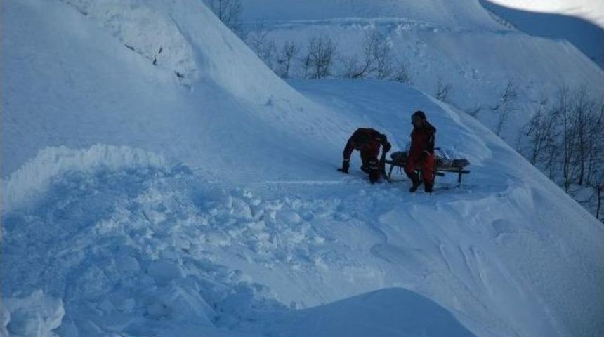 Akut Can Kurtarmaya Devam Ediyor