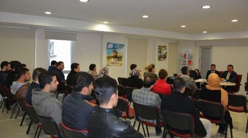 Uygulamalı Girişimcilik Eğitimleri Devam Ediyor