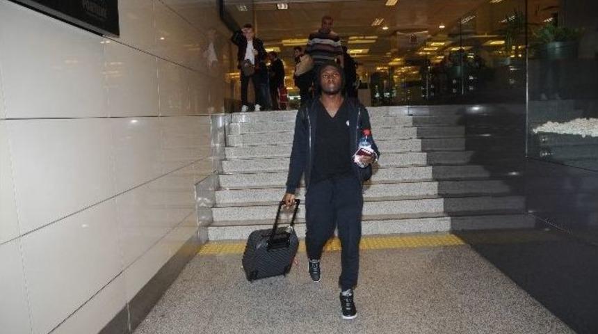 Moussa Sow, İstanbul&rsquo;a Geldi