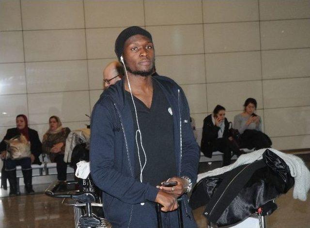 Moussa Sow, İstanbul’a Geldi