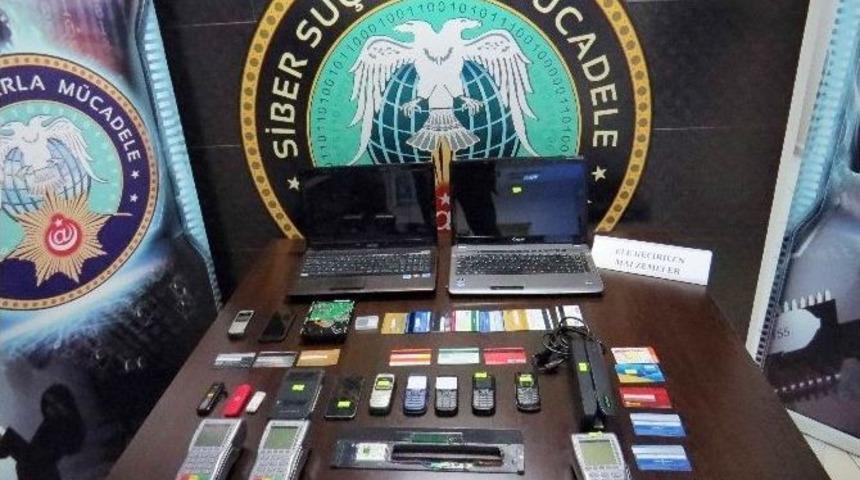 Kurye Ve Kasiyerlerle Kredi Kartı Vurgunu