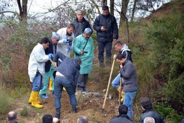 Ceset Olduğu Sanılan Mezarda Köpek Leşi Bulundu