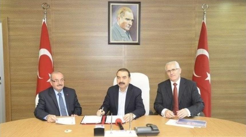 Hayırsever İşadamı&rsquo;ndan Eğitime Destek