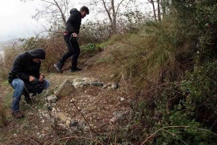 Şüpheli Mezardan Bebek Değil, Köpek Çıktı G4