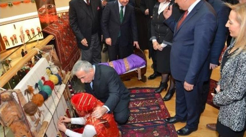 El Emeği, Göz Nuru Çalışmaları Sergisi Açıldı