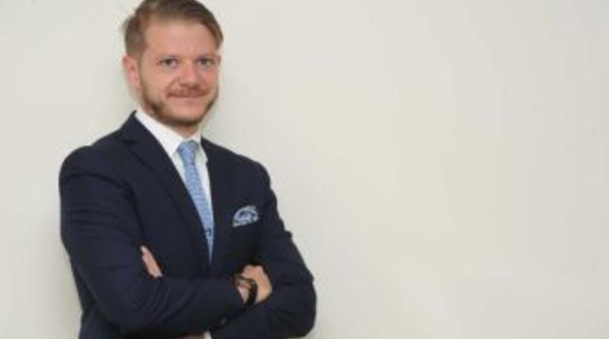 "ab Schengen'i Katılaştırıp, Sosyal Medyayı Mercek Altına Alabilir"