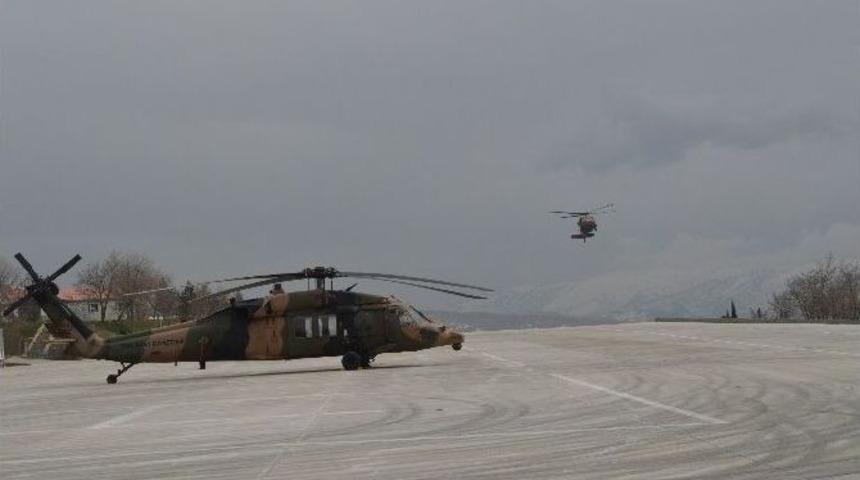 Şırnak&rsquo;ta Kaza Yapan Vatandaş Askeri Helikopterle Hastaneye Yetiştirildi