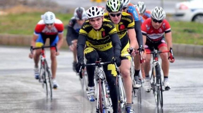 Yılın Ilk Bisiklet Yarışında Madalyalar Sahibini Buldu