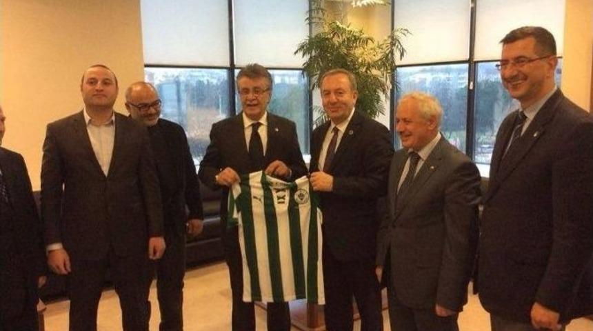 Başkan Şahiner Bursalı İşadamlarını Sungurlu&rsquo;ya Davet Etti