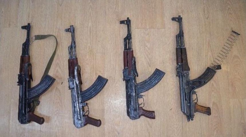 Van&rsquo;da Uzun Namlulu Silah Ve M&uuml;himmat Bulundu