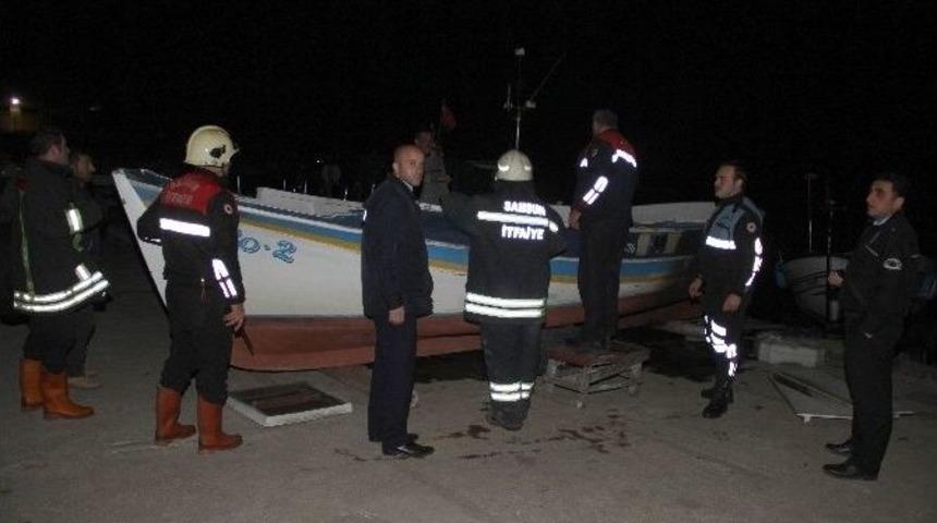 Samsun&rsquo;da Kayık Kundaklandı