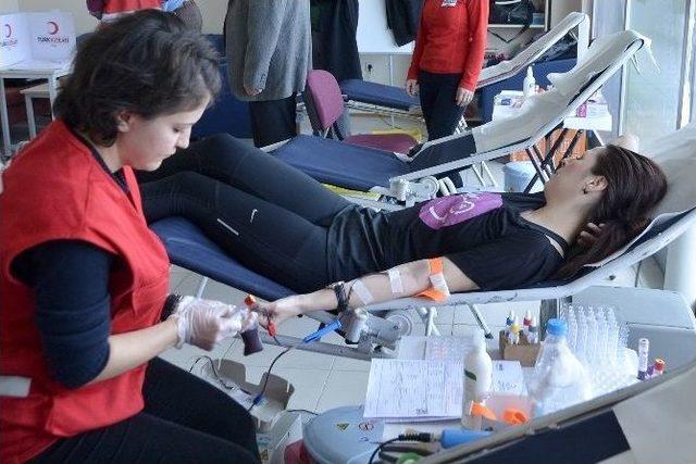 Kızılay Kan Merkezi İle Tepebaşı Belediyesi İşbirliği Sürüyor