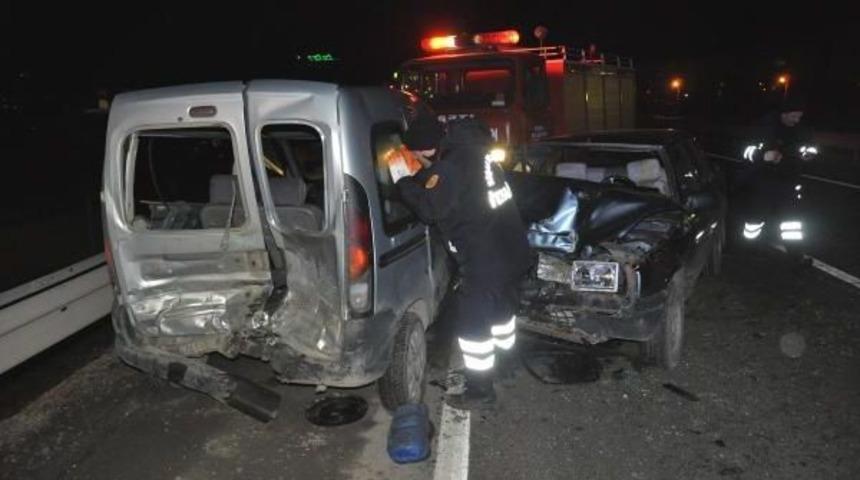 Yaralanan S&uuml;r&uuml;c&uuml;, Ambulansta 'kaza Mı Yaptık?' Diye Sordu