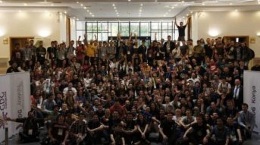 &lsquo;android&rsquo; Partisi Mi Geliyor?