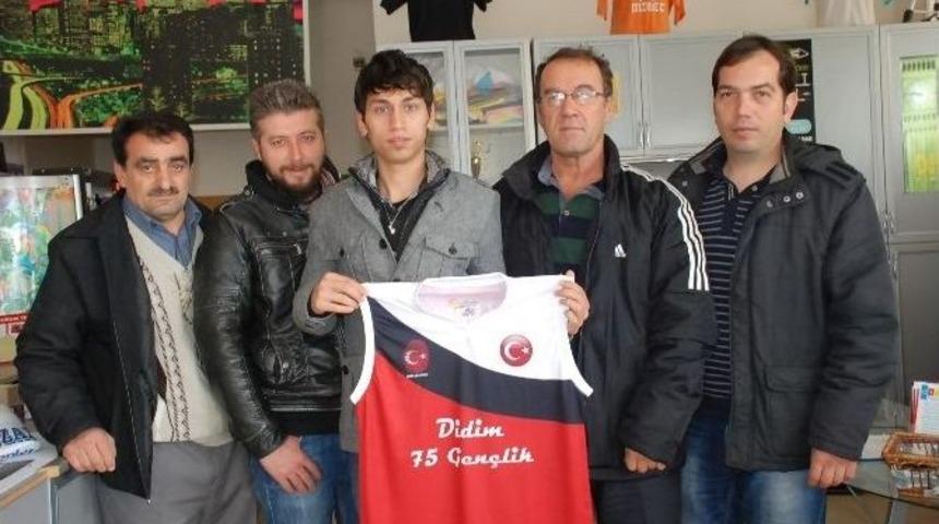 Didim 75 Gen&ccedil;lik&rsquo;ten Spor Faaliyetlerine Destek