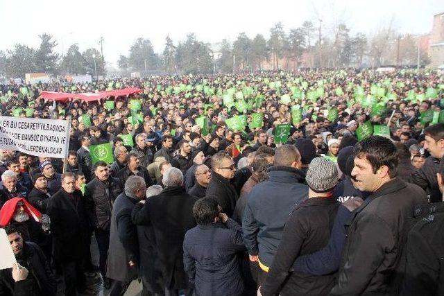 Binlerce Erzurumlu Peygambere Saygı Ve Zulme Lanet Yürüyüşü Yaptı