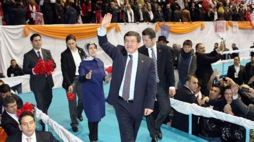 Davutoğlu&rsquo;dan İzmir&rsquo;e Başbakanlık M&uuml;jdesi