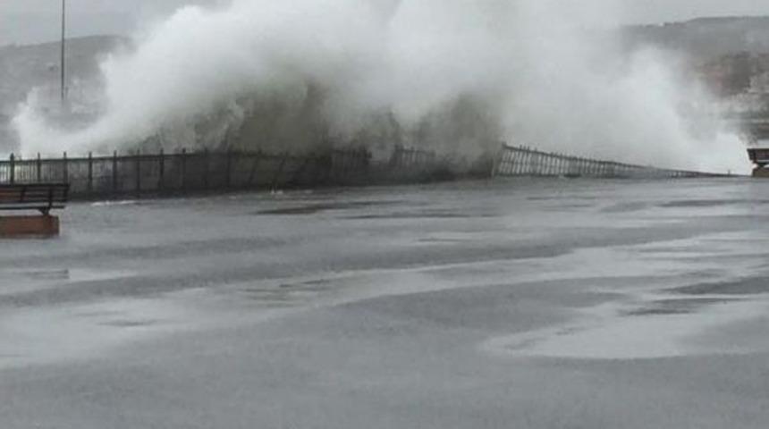 Tekirdağ&rsquo;Da Lodos Hayatı Olumsuz Etkiledi