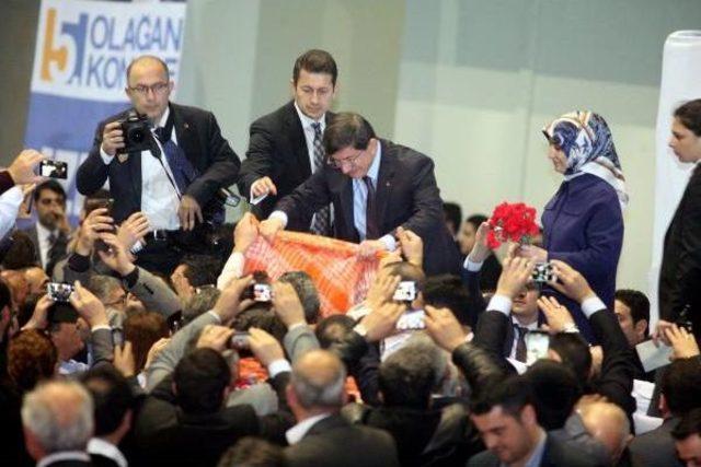 Davutoğlu: İzmir'e, Başbakanlık Ofisi Açacağım