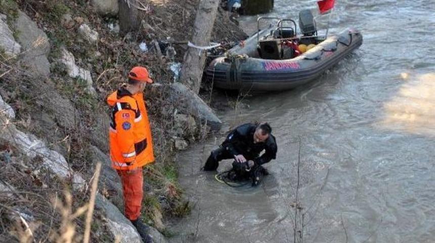 Filyos &Ccedil;ayı'nın Yuttuğu Muhammet Emin, 3 G&uuml;nd&uuml;r Aranıyor