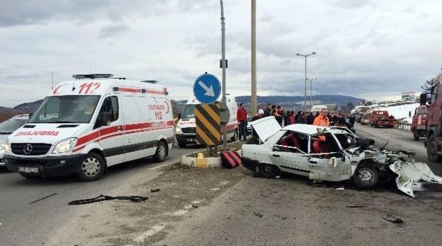 Bolu&rsquo;da Trafik Kazası: 12 Yaralı