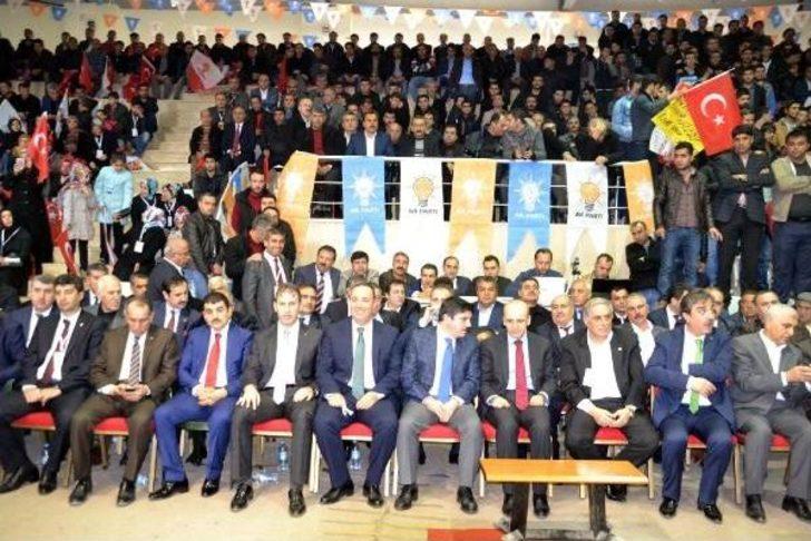 Bakan Şimşek'ten Ak Parti'nin Siirt Kongresi'nde Kürtçe Selama Konuşması