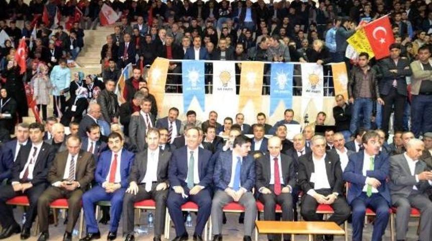 Bakan Şimşek'ten Ak Parti'nin Siirt Kongresi'nde K&uuml;rt&ccedil;e Selama Konuşması