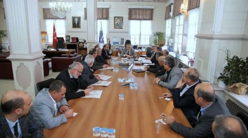 Eyüp’ün Ulaşım Sorunları Ve Yeni Projeler Masaya Yatırıldı