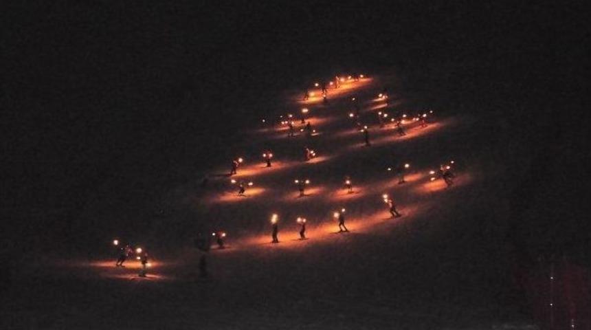 Bitliste Meşaleli Kayak Şov