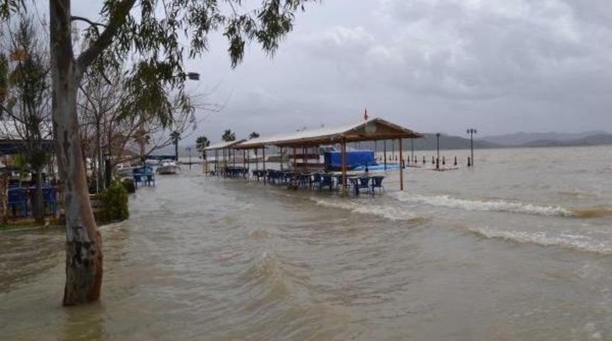 K&ouml;yceğiz Sular Altında Kaldı