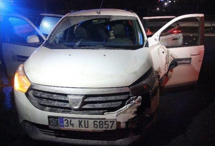 Kendisine Makas Atan Otomobile Çarptı: 3 Yaralı G2