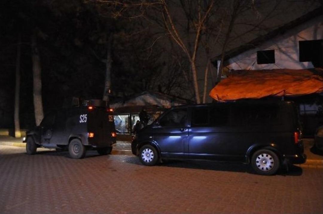 İstanbul&rsquo;da Ter&ouml;r Operasyonu