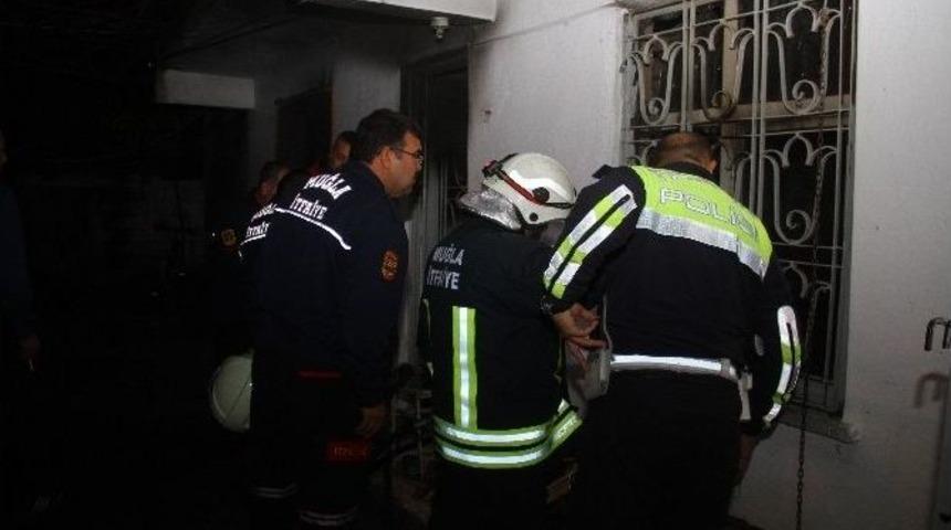 Fethiye&rsquo;de Sobadan &Ccedil;ıkan Yangın Evi K&uuml;l Etti