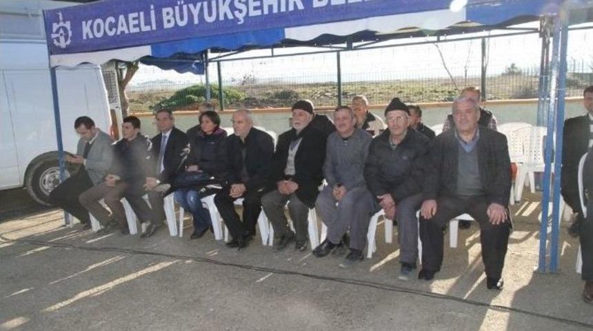 Kandıralı &Ccedil;ift&ccedil;iler Meyve Fidanlarıyla Buluştu