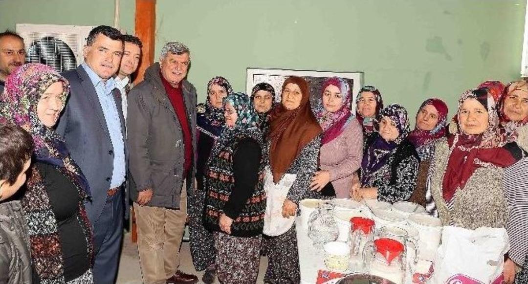 Başkan Karaosmanoğlu, Bir G&uuml;nde Altı K&ouml;yde İnceleme Yaptı