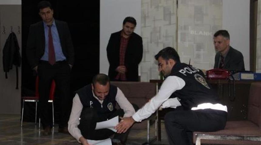 'bir Şubat Evi' Ilgiyle İzlendi