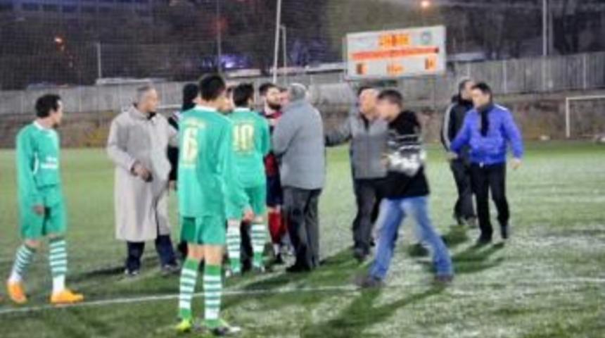 Uzatma Dakikalarında 7 Kırmızı Kart