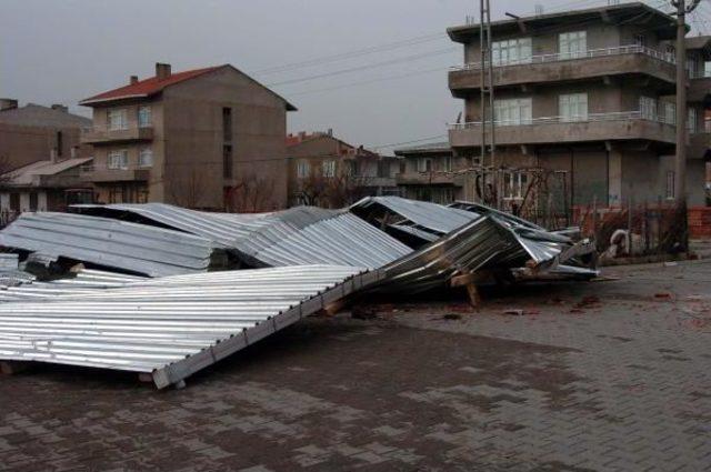 Çanakkale'de Fırtına Etkisini Sürdürüyor (2)