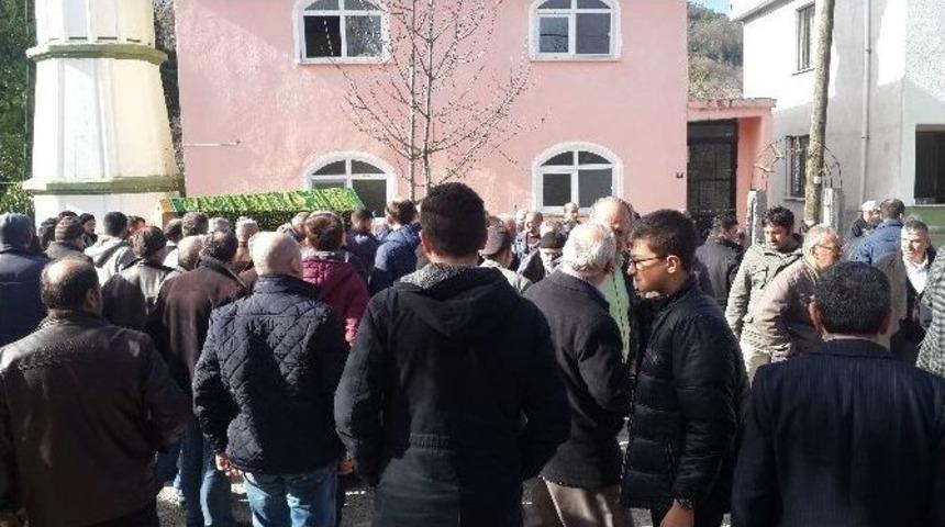 Sinoplu Işidci Toprağa Verildi