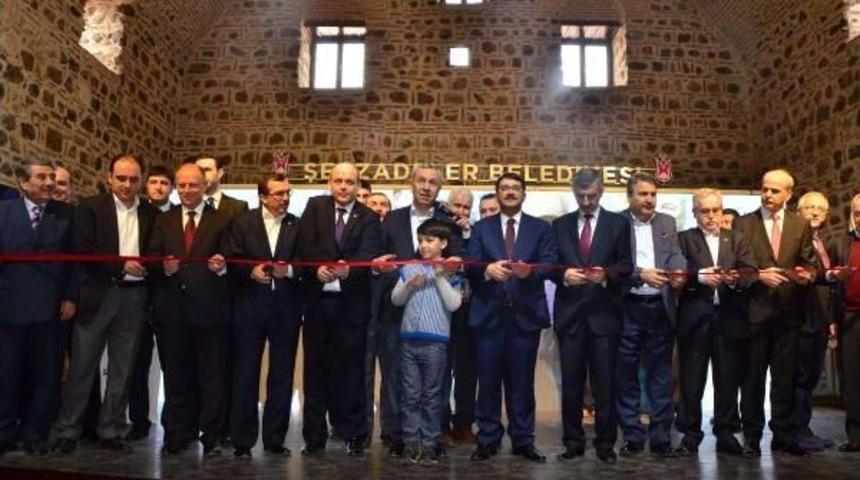 Arın&ccedil;, Restora Edilen Bedesteni A&ccedil;tı